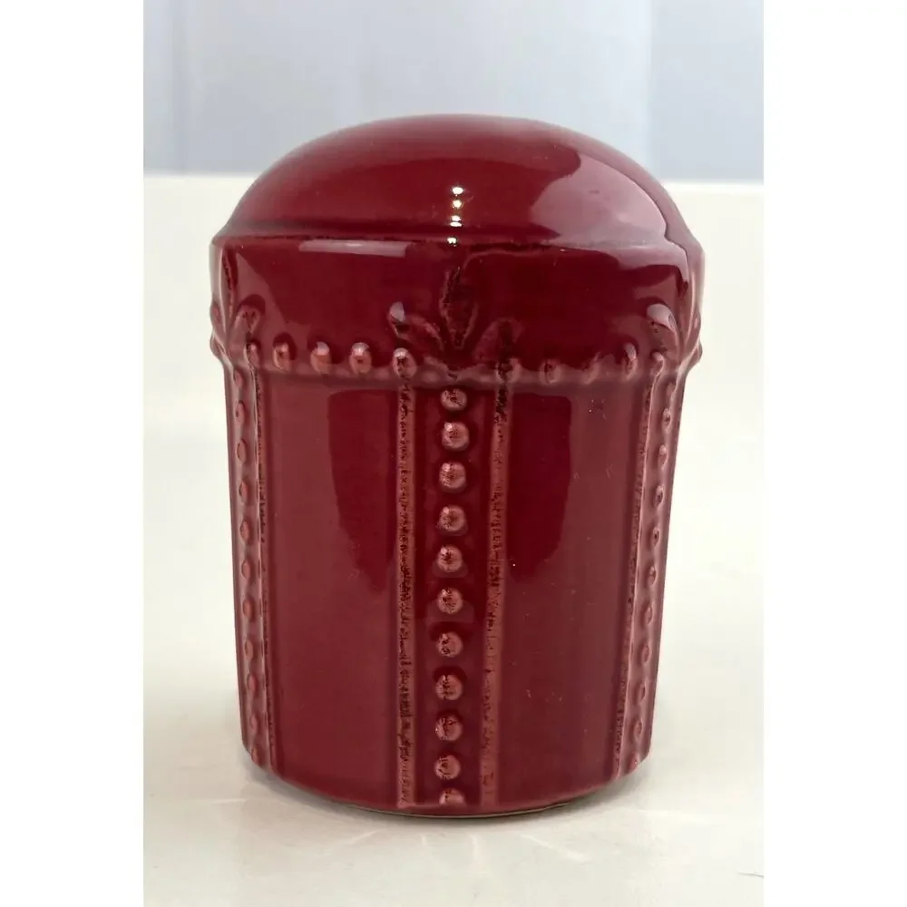 Signature SORRENTO 2001 Debby Segura Salt Pepper Shakers Set Beaujolais Burgundy